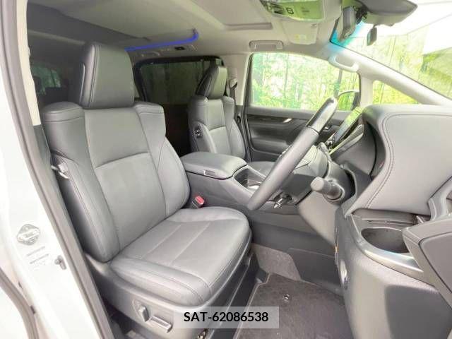 Toyota ALPHARD 2023-04 349778-7