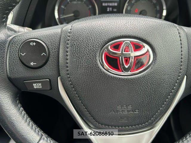 Toyota AURIS 2012-08 261574-11