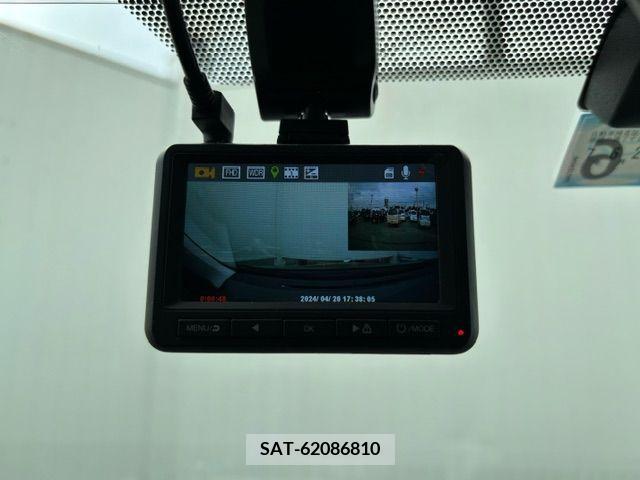 Toyota AURIS 2012-08 261574-22