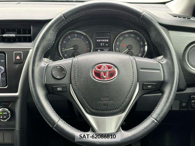 Toyota AURIS 2012-08 261574-13