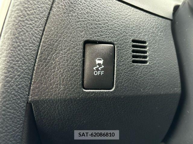 Toyota AURIS 2012-08 261574-10