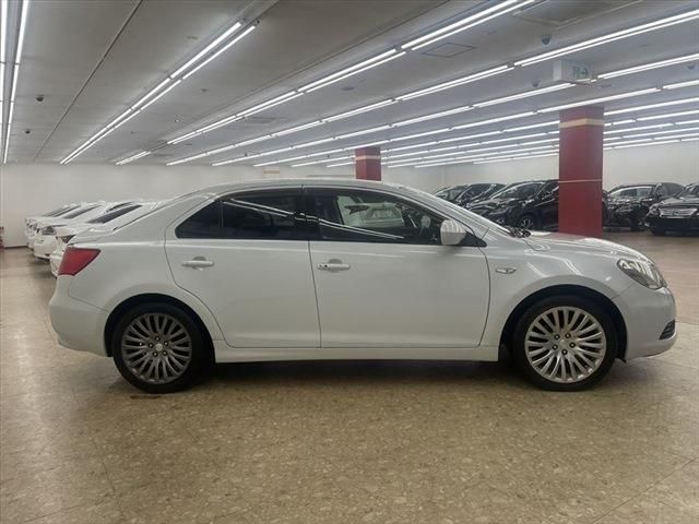 Suzuki KIZASHI 2010-01 194241-3