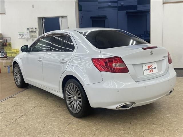 Suzuki KIZASHI 2010-01 194241-6