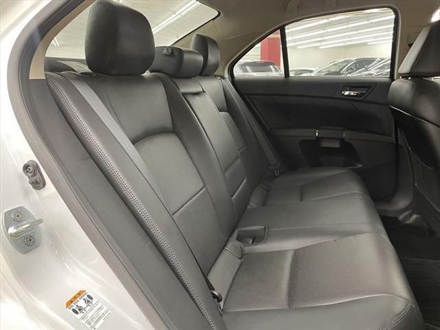 Suzuki KIZASHI 2010-01 194241-20