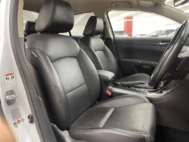 Suzuki KIZASHI 2010-01 194241-19