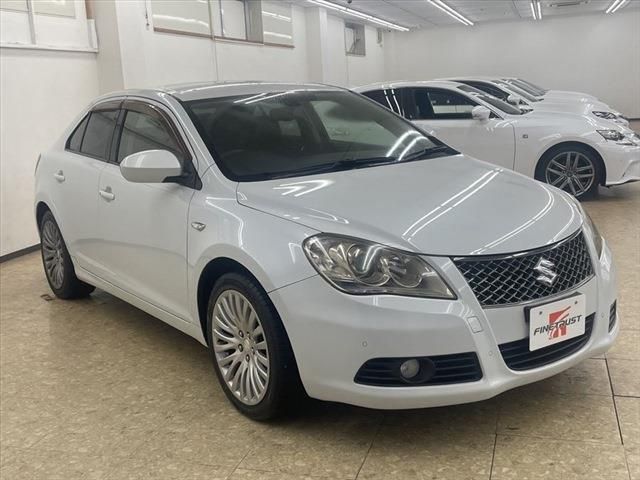Suzuki KIZASHI 2010-01 194241-2