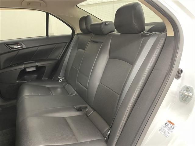Suzuki KIZASHI 2010-01 194241-22