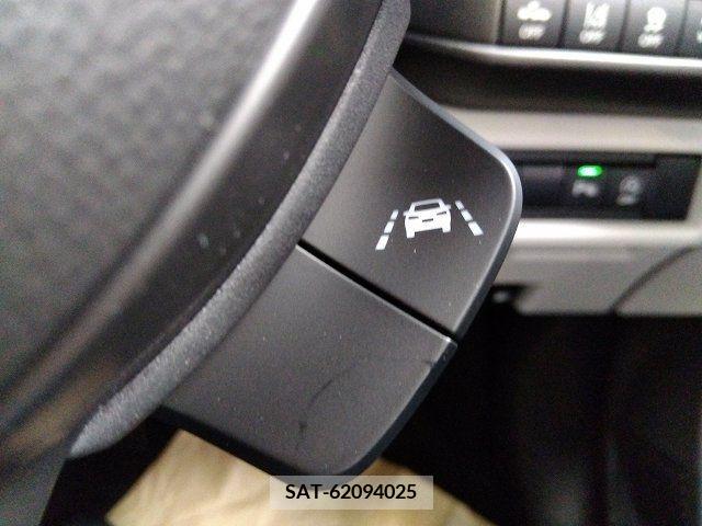 Suzuki SWIFT 2024-01 320957-7