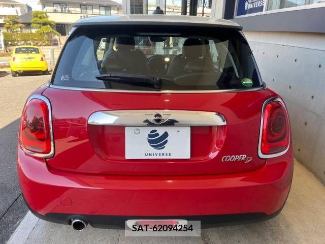Bmw MINI 2018-02 212186-16