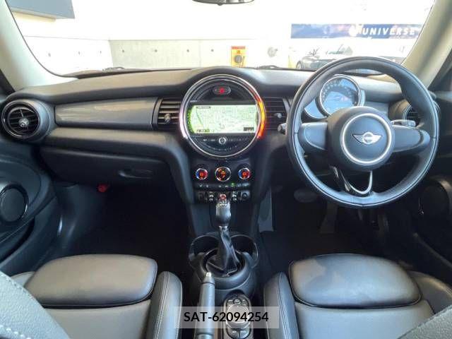 Bmw MINI 2018-02 212186-1