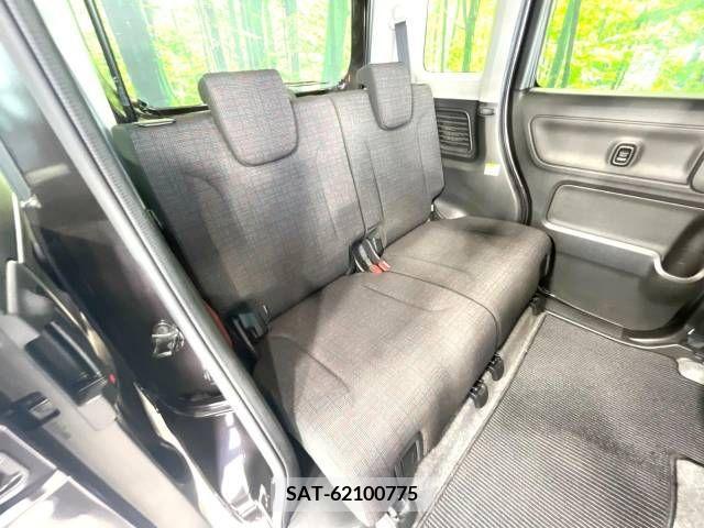 Suzuki SPACIA 2021-08 382939-9