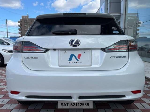 Lexus CT 2011-08 223736-17