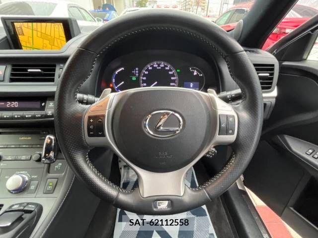 Lexus CT 2011-08 223736-8
