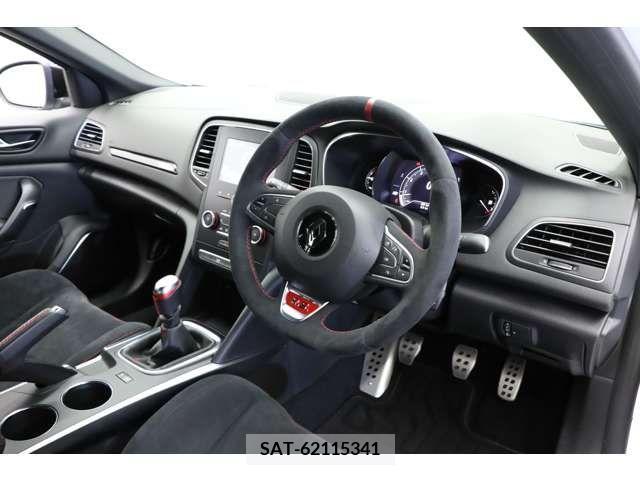Renault MEGANE 2020-03 393643-1
