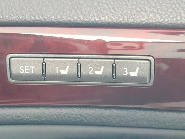 Lexus LS 2009-02 11853-7