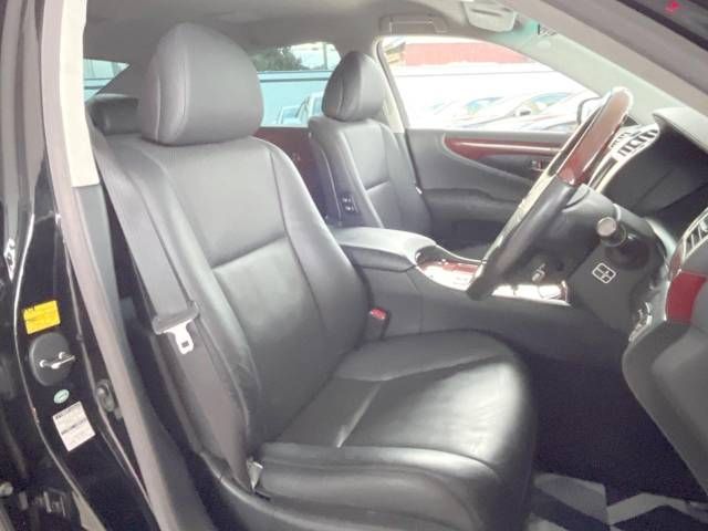 Lexus LS 2009-02 11853-9