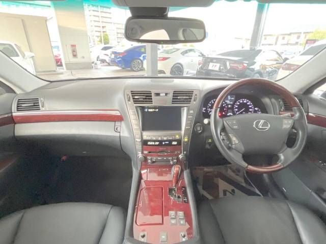Lexus LS 2009-02 11853-1