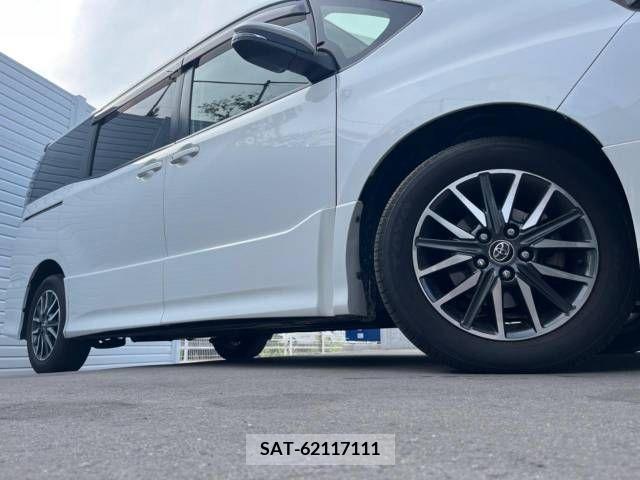 Toyota VOXY 2014-08 321403-9
