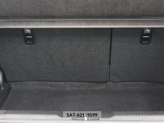 Suzuki SWIFT 2019-02 383139-17
