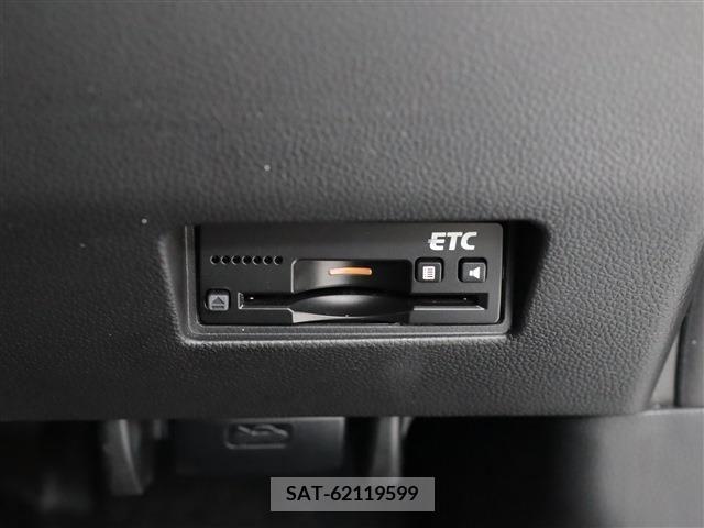 Suzuki SWIFT 2019-02 383139-4