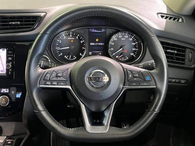 Nissan X-TRAIL 2018-02 23852-11
