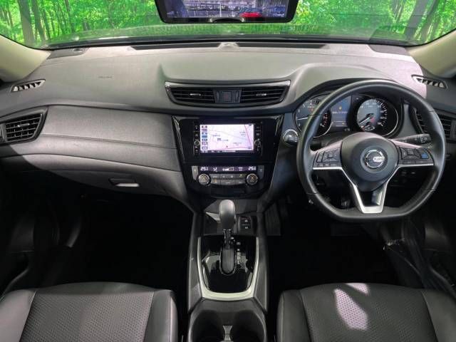 Nissan X-TRAIL 2018-02 23852-1