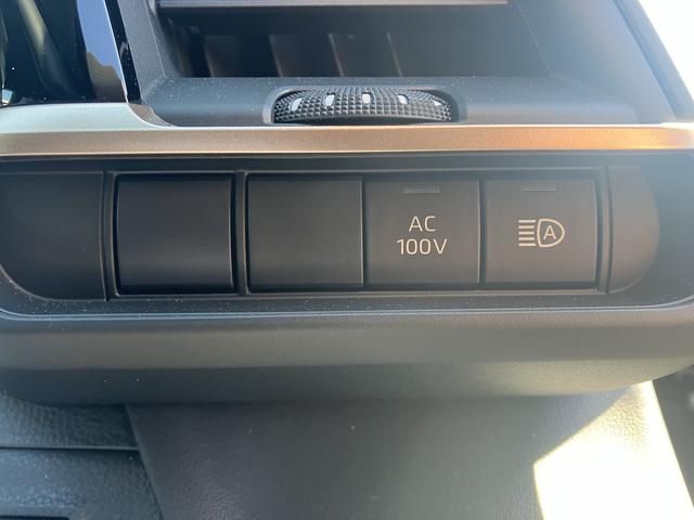 Toyota CROWN 2023-05 26378-9