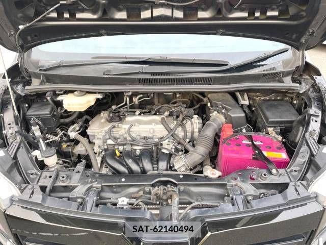 Toyota VOXY 2018-01 289227-18