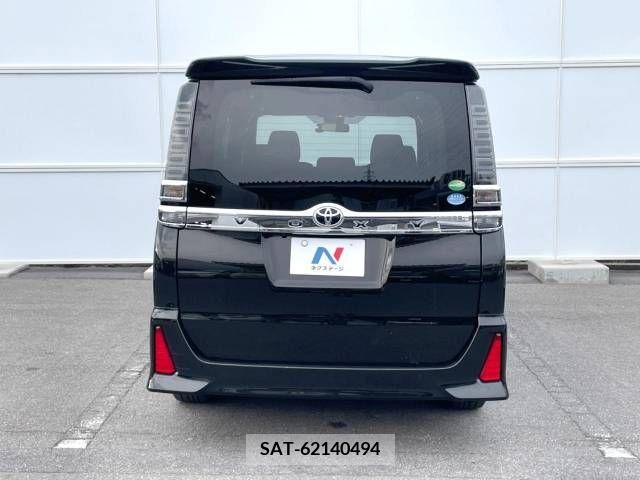 Toyota VOXY 2018-01 289227-15