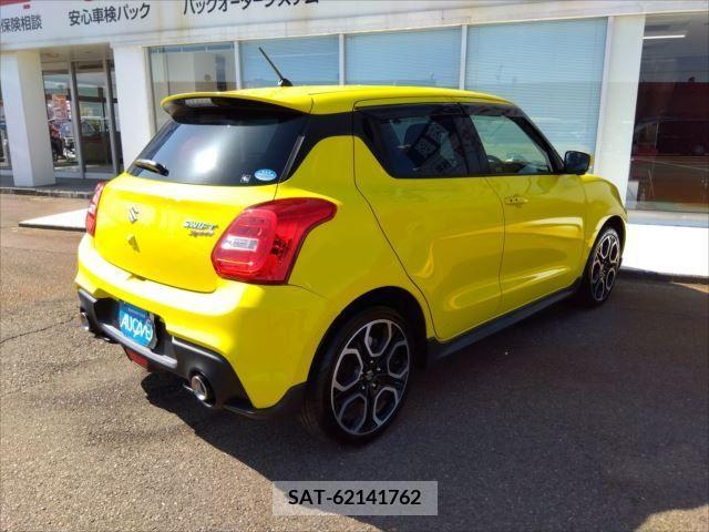 Suzuki SWIFT 2019-04 374080-2