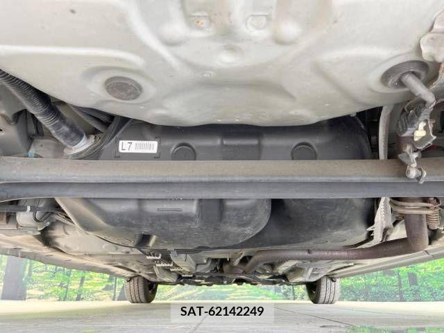 Toyota SPADE 2013-11 394264-19