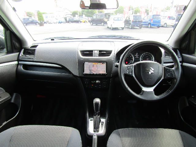 Suzuki SWIFT 2013-05 4188-1