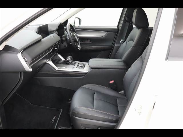Mazda CX-60 2023-02 14121-11