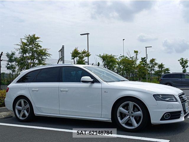 Audi A4 2011-09 261067-11