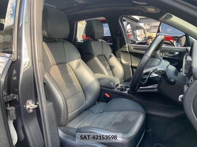 Porsche MACAN 2022-02 366250-10
