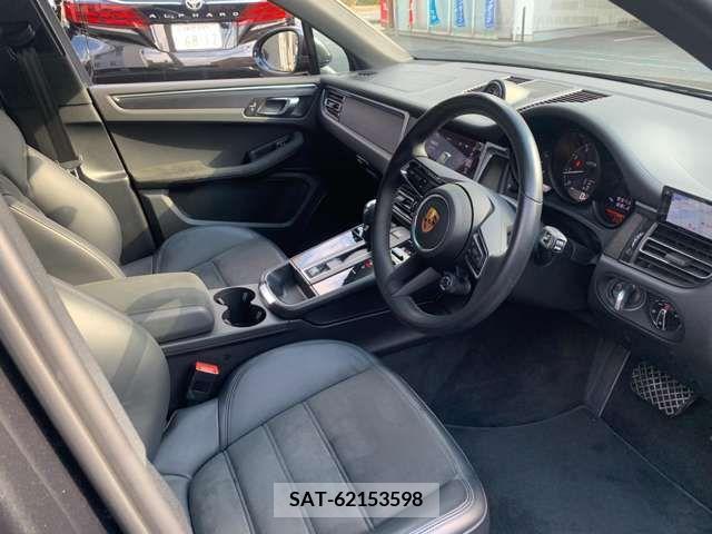 Porsche MACAN 2022-02 366250-9