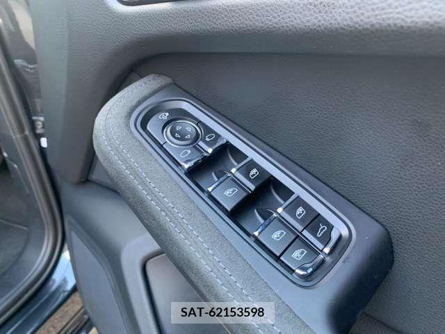 Porsche MACAN 2022-02 366250-18