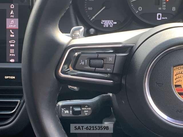 Porsche MACAN 2022-02 366250-15