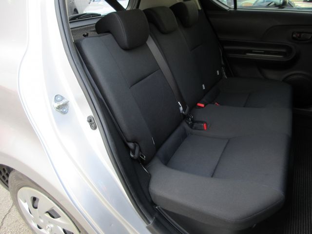 Toyota AQUA 2016-08 196634-11