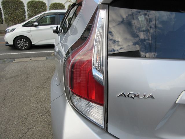 Toyota AQUA 2016-08 196634-17