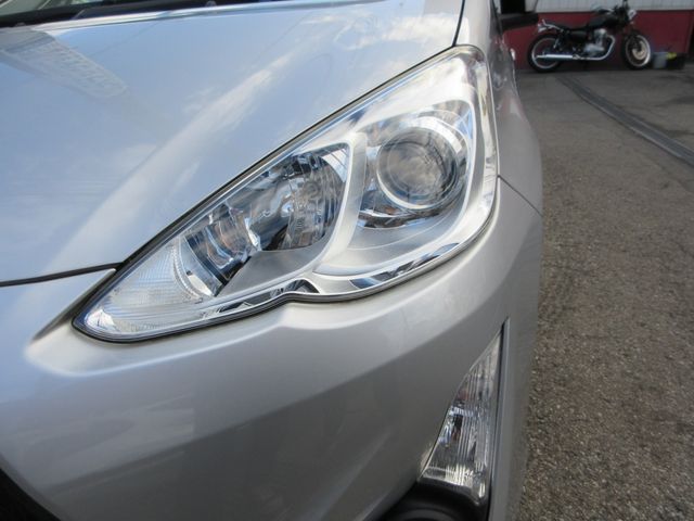 Toyota AQUA 2016-08 196634-16