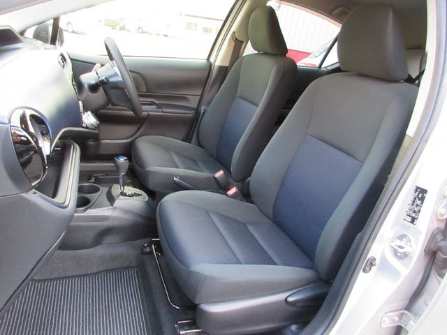 Toyota AQUA 2016-08 196634-10