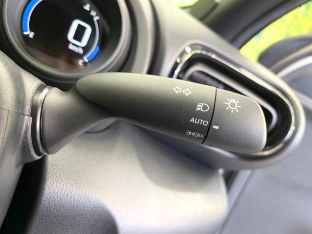 Toyota YARIS 2021-12 191448-7