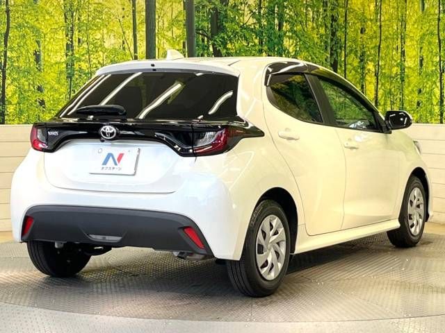 Toyota YARIS 2021-12 191448-17