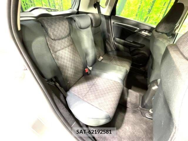 Honda FIT 2017-06 390808-9