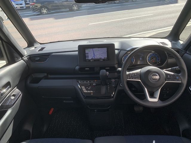 Nissan ROOX 2020-12 24825-7