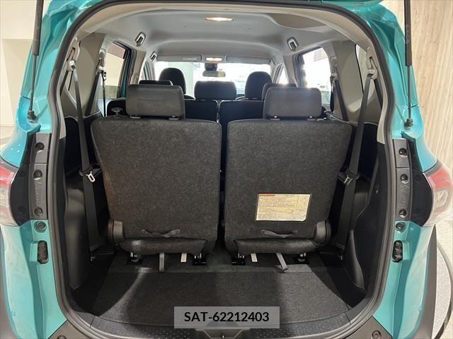 Toyota SIENTA 2018-10 330360-11