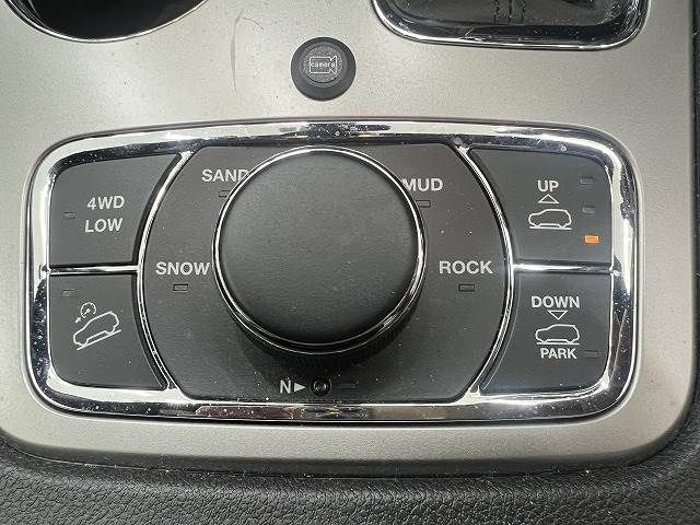 Jeep GRAND CHEROKEE 2020-07 23782-6
