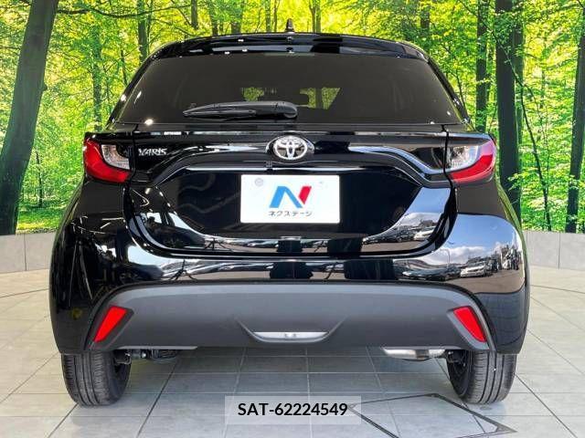 Toyota YARIS 2023-06 371481-15