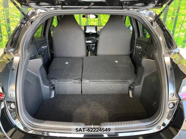 Toyota YARIS 2023-06 371481-10